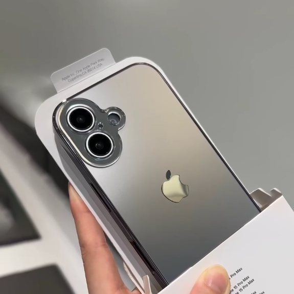 iPhone 16/16 Plus Glossy Ultra Thin Electroplated Camera Lens Protection iPhone Case